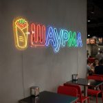 Неоновая вывеска «ШАУРМА» с разноцветной подсветкой для кафе и фастфуда